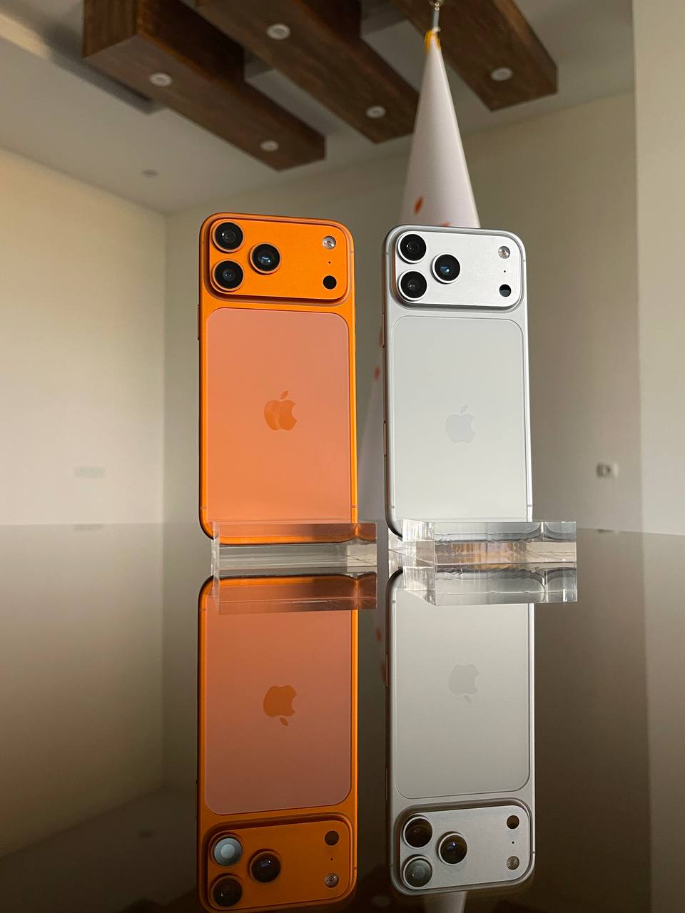 گوشی موبایل اپل مدل iPhone 17ProMax دو سیم کارت ظرفیت 512 گیگابایت و رم 12 گیگابایت